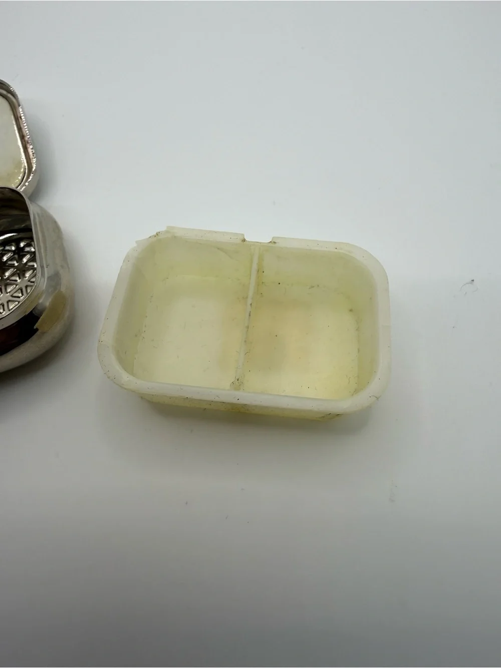 Vintage RISI Italy Floral Pill Box Silver Tone Trinket Case Art 1280
